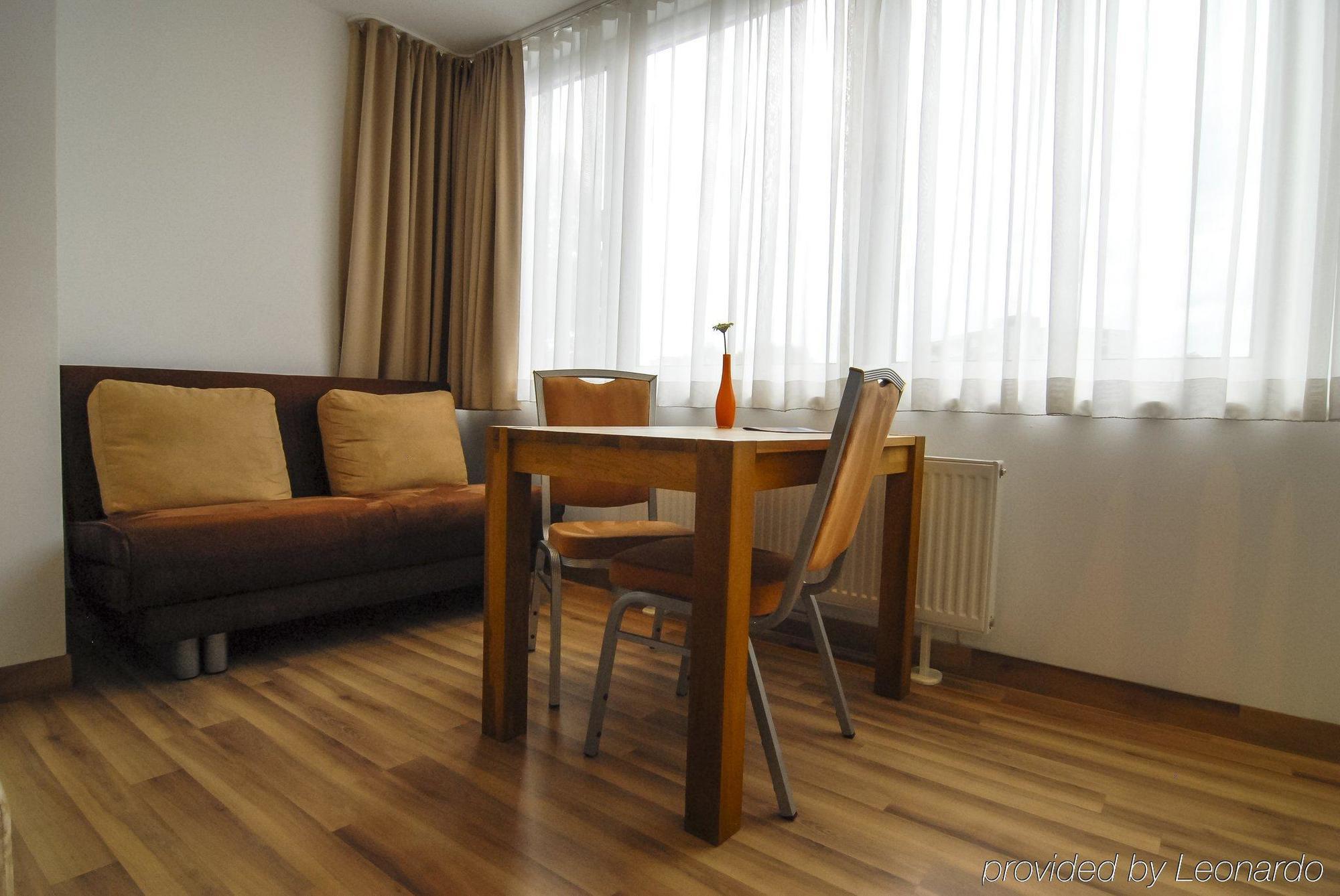 Petul Apart Hotel City Garden Essen Bagian luar foto