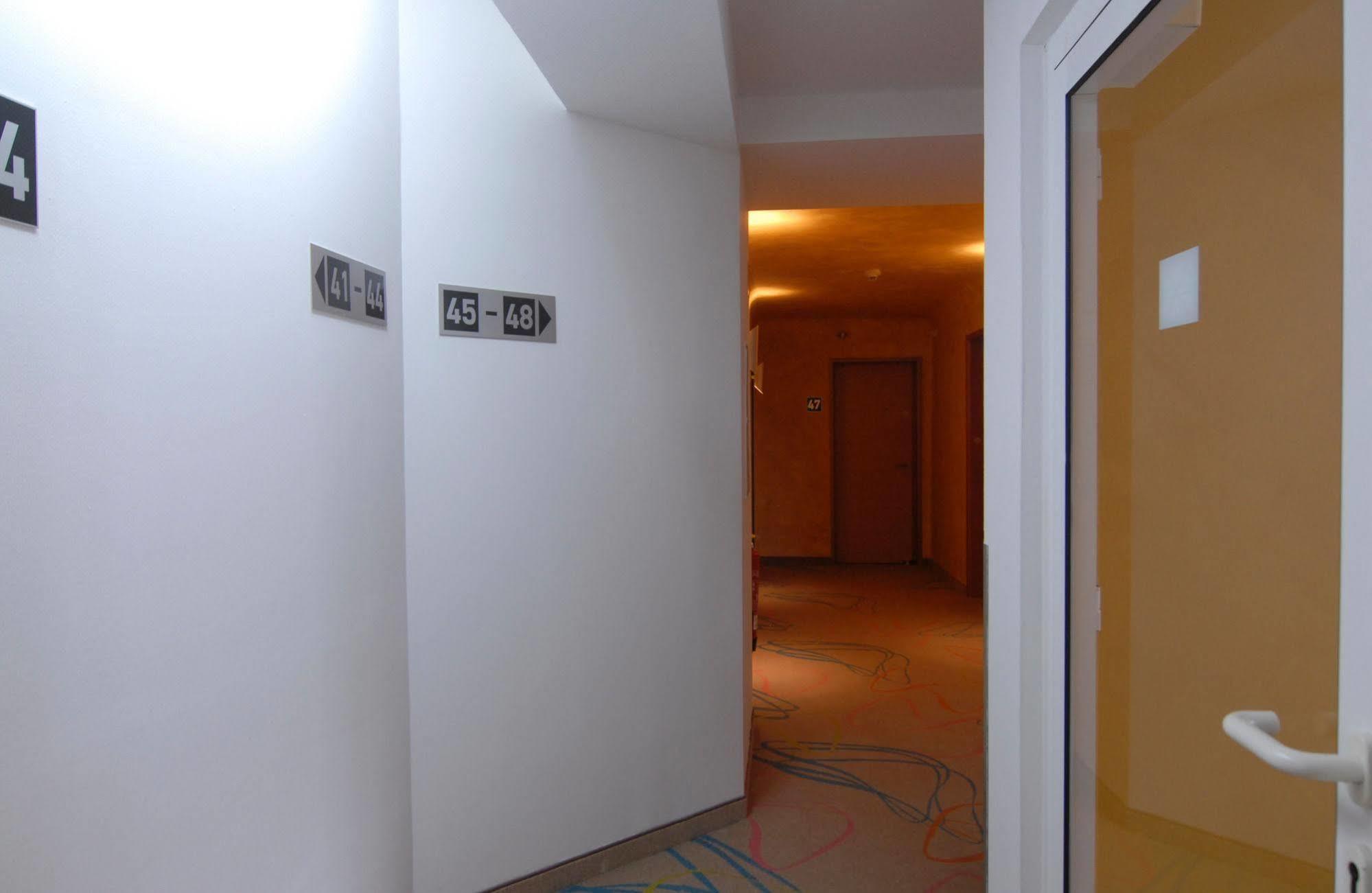 Petul Apart Hotel City Garden Essen Bagian luar foto